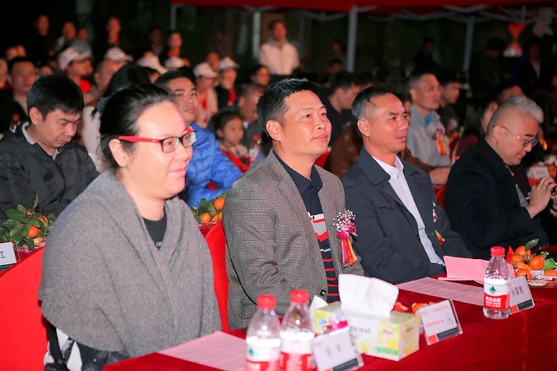 联欢晚会现场4.jpg 联欢晚会现场4.jpg